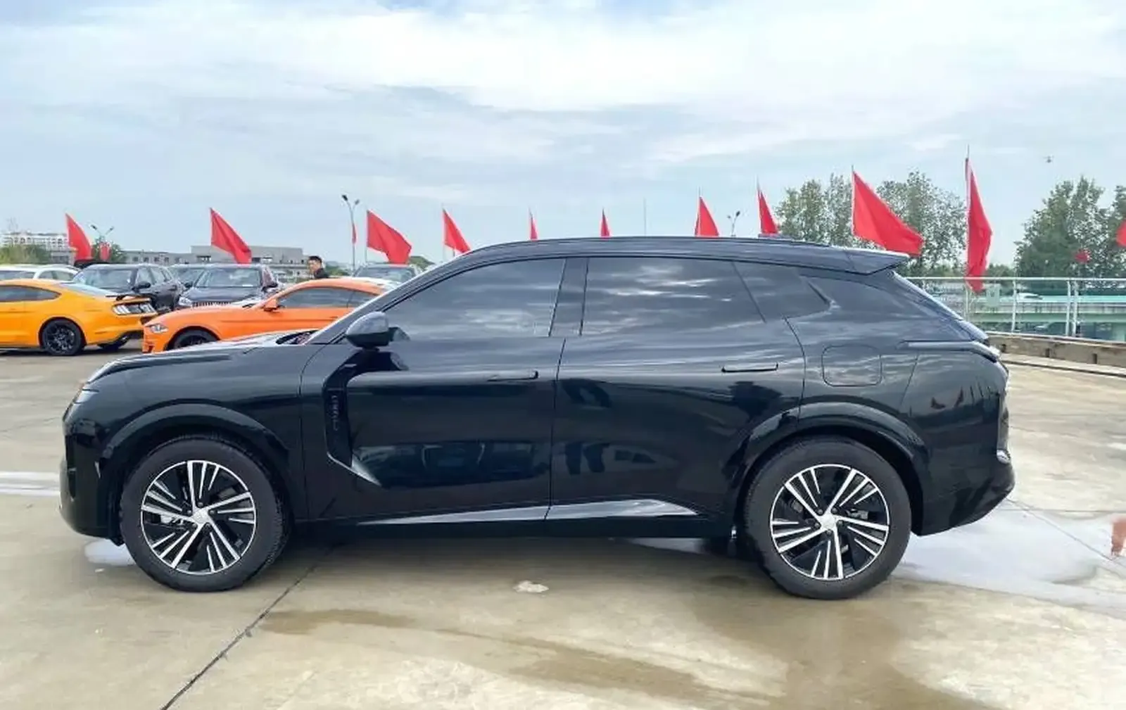 Lynk & Co 08 EM-P, 2024