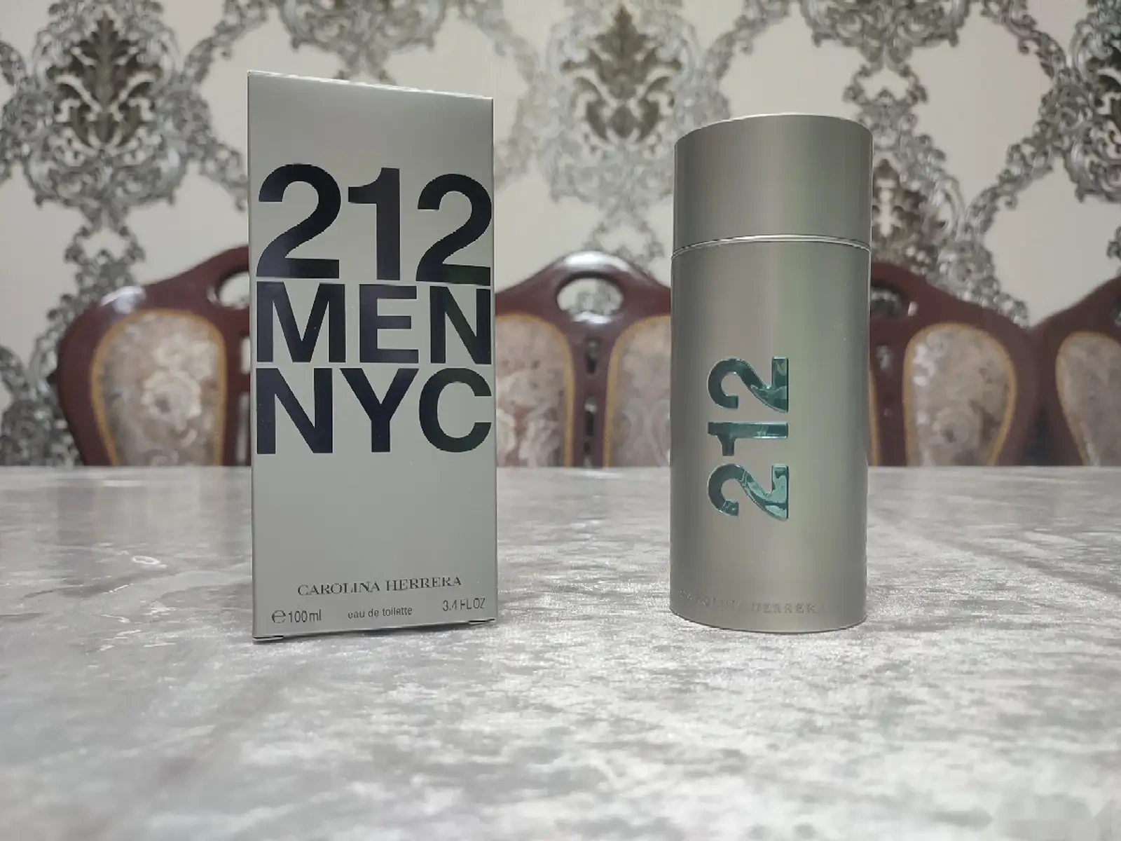 Духи от Carolina Herrera 212 Men NYC EAU de Toilette — фото 2