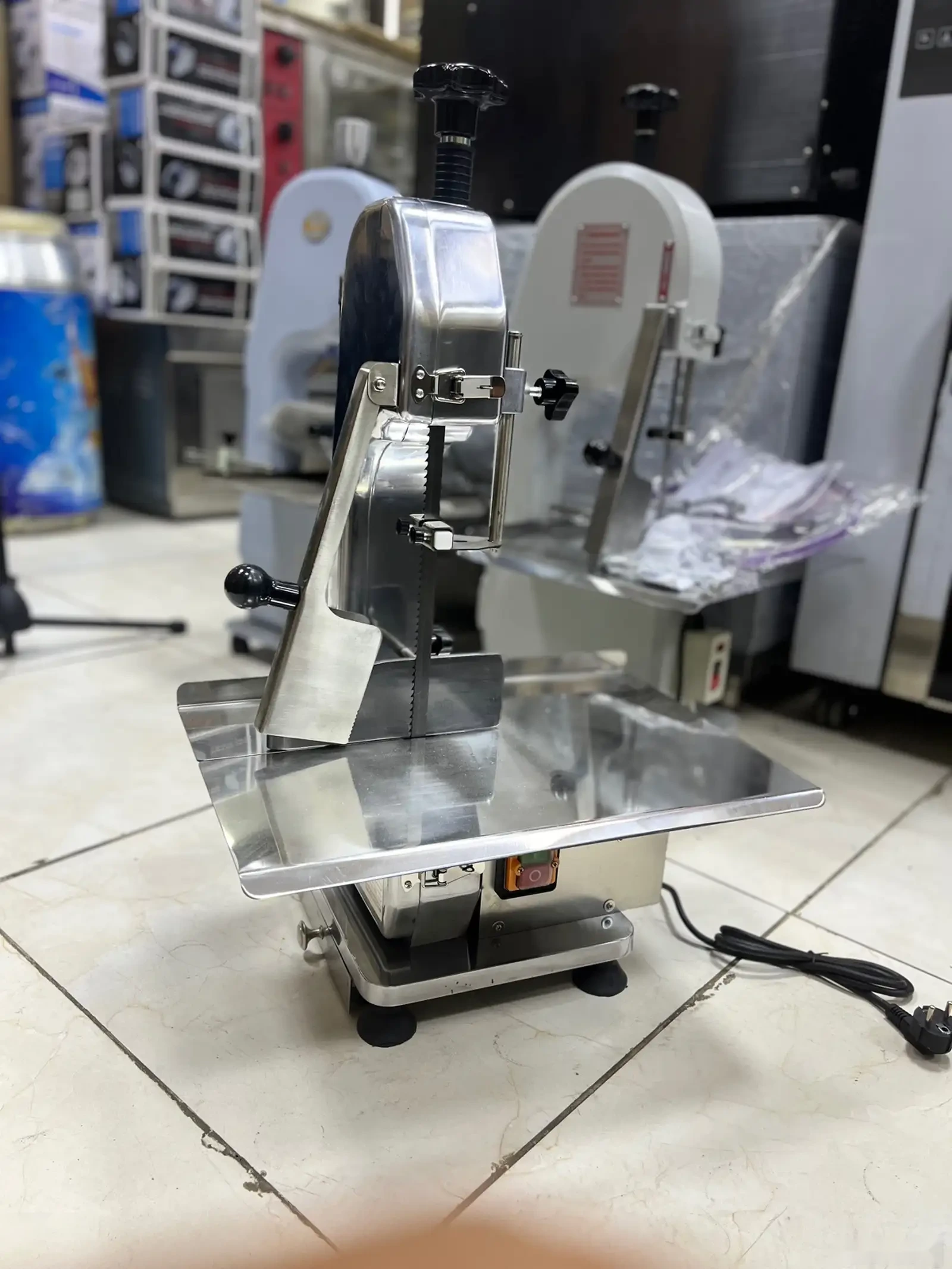 Мясорезка 1100w 220в — фото 2