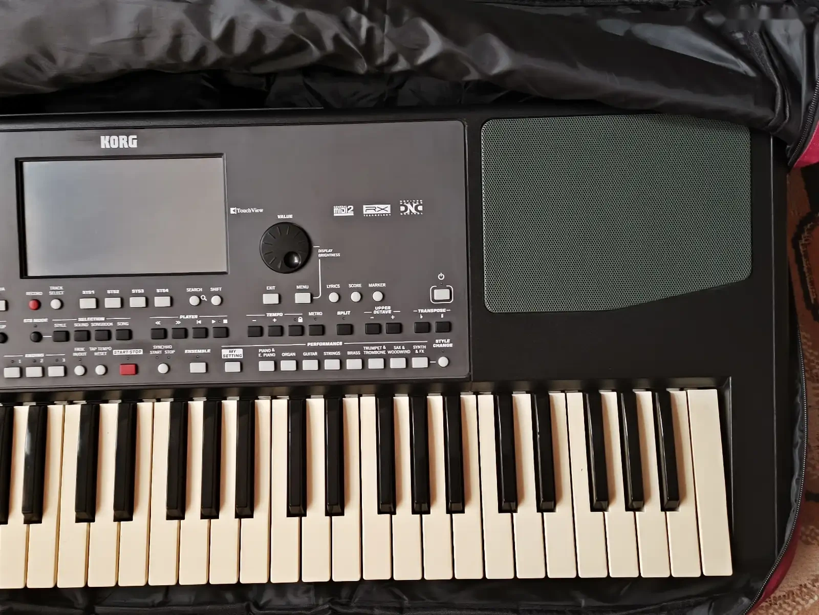 Синтезатор Korg pa600 — фото 5