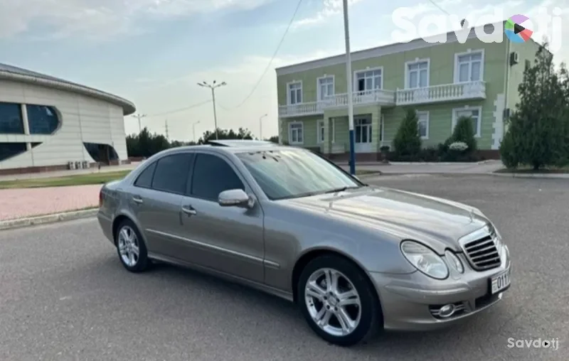 Mercedes-benz E class 2008