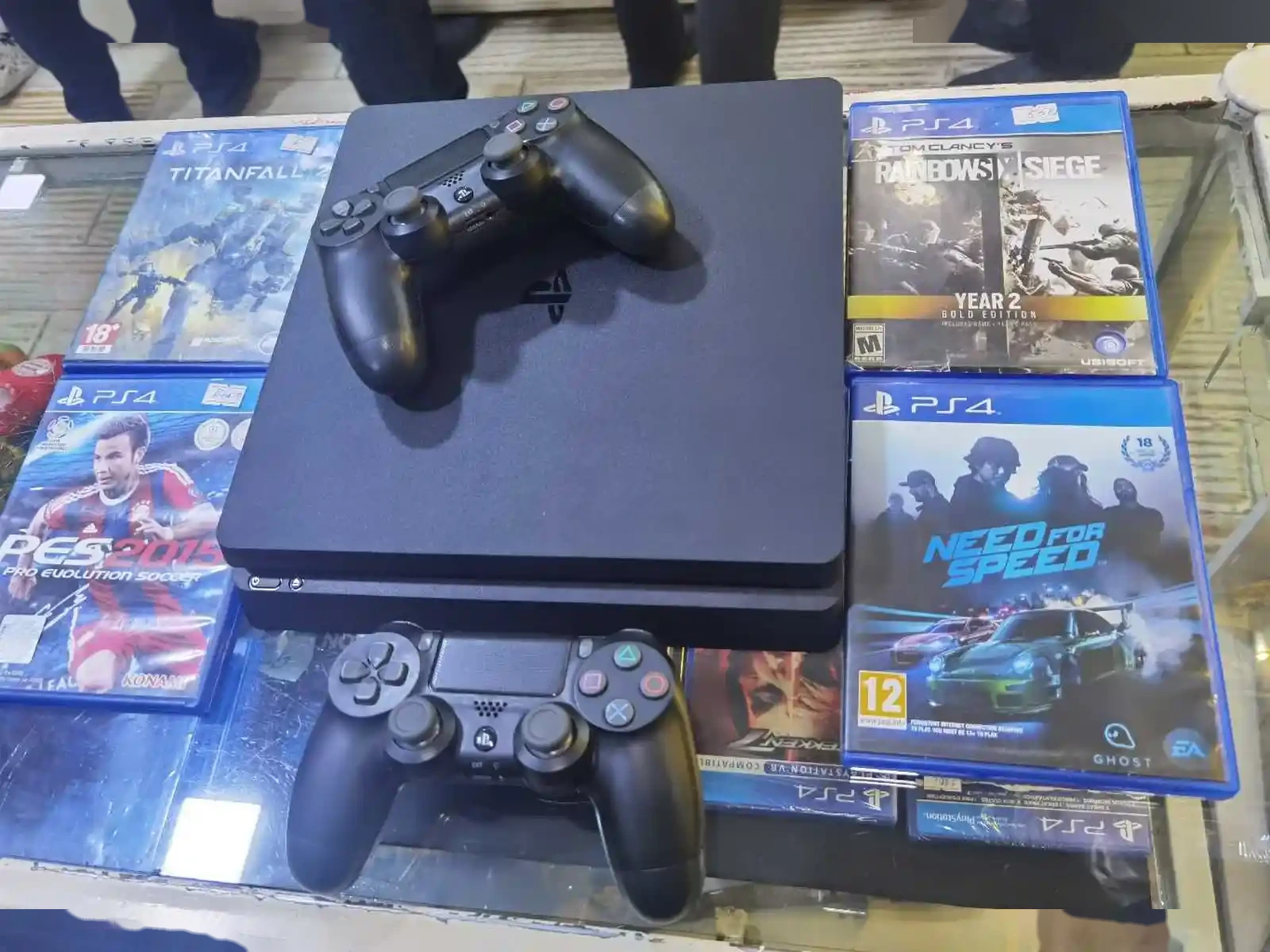 Игровая приставка Sony Playstation 4 slim — фото 2