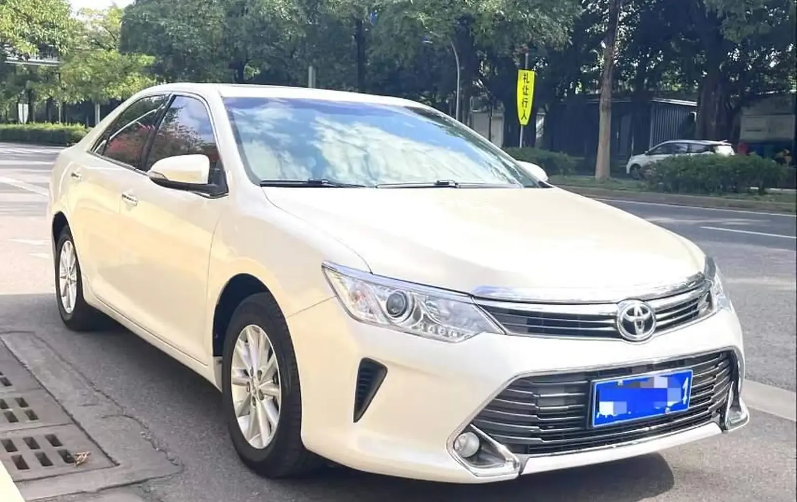 Toyota Camry, 2015 — фото 6