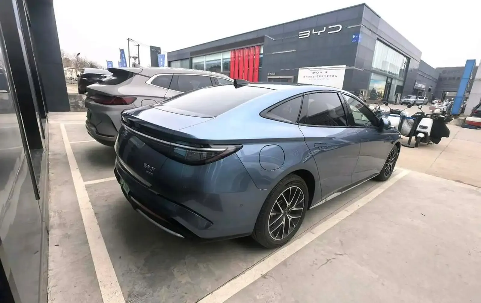 BYD Seal, 2025