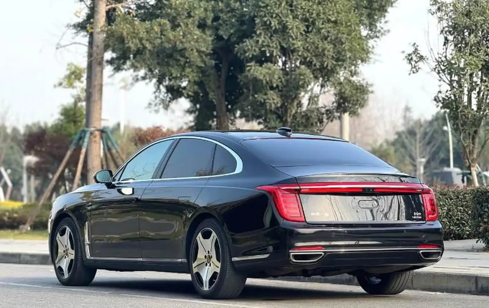 Hongqi H9, 2022