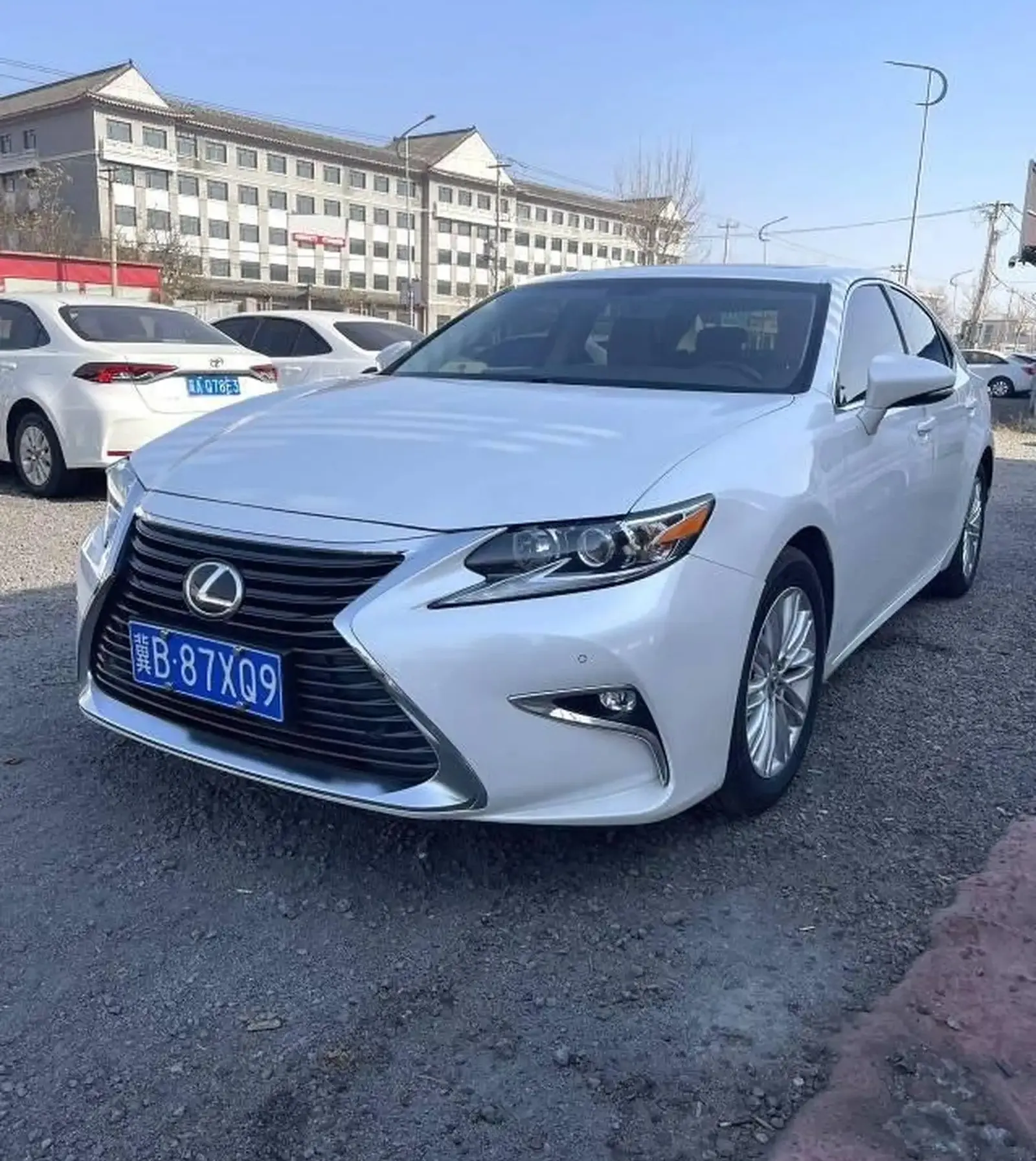 Lexus ES series, 2016
