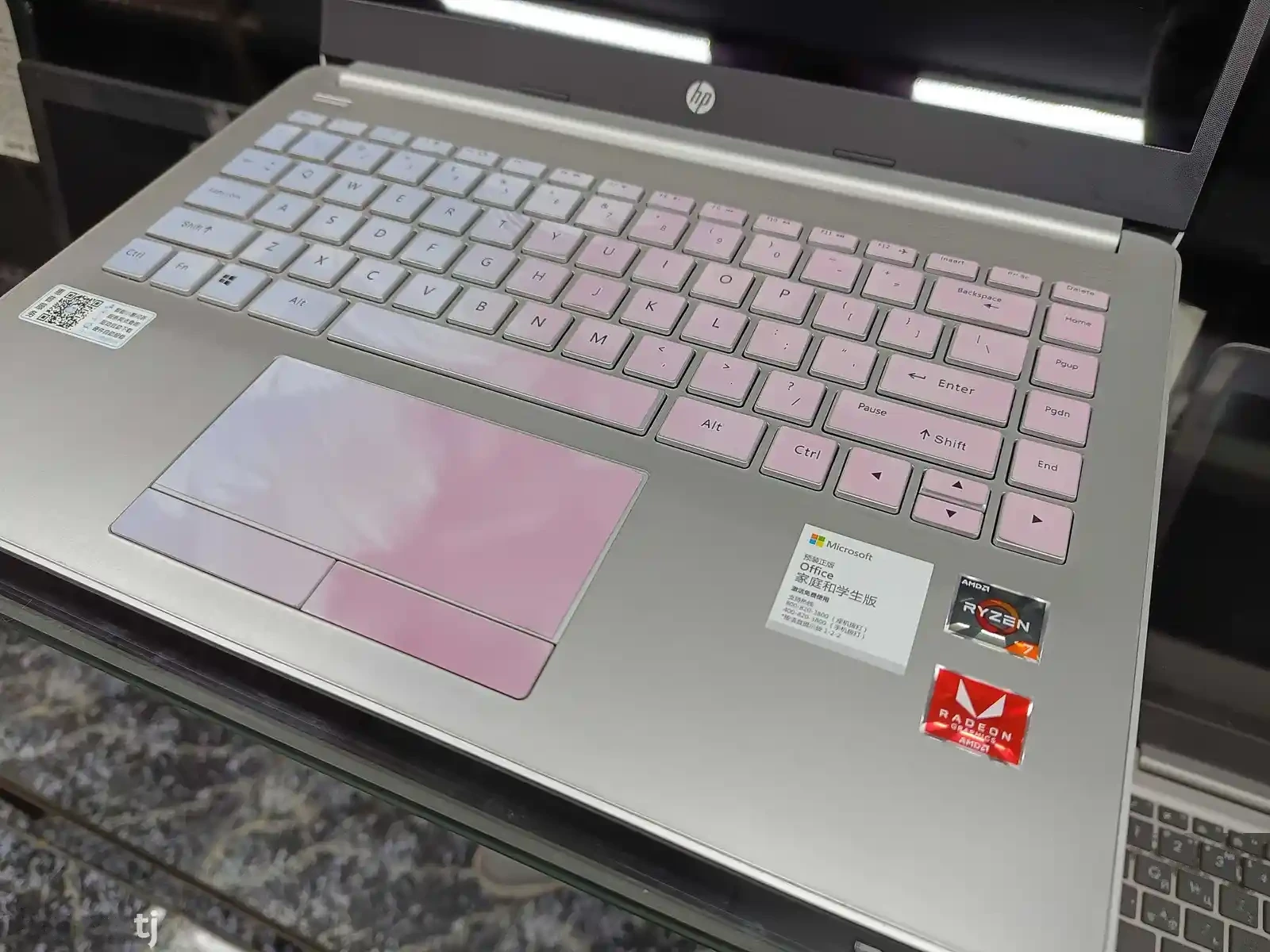 Ноутбук HP Laptop 14 Ryzen 7 3700U /8GB/512GB SSD — фото 5