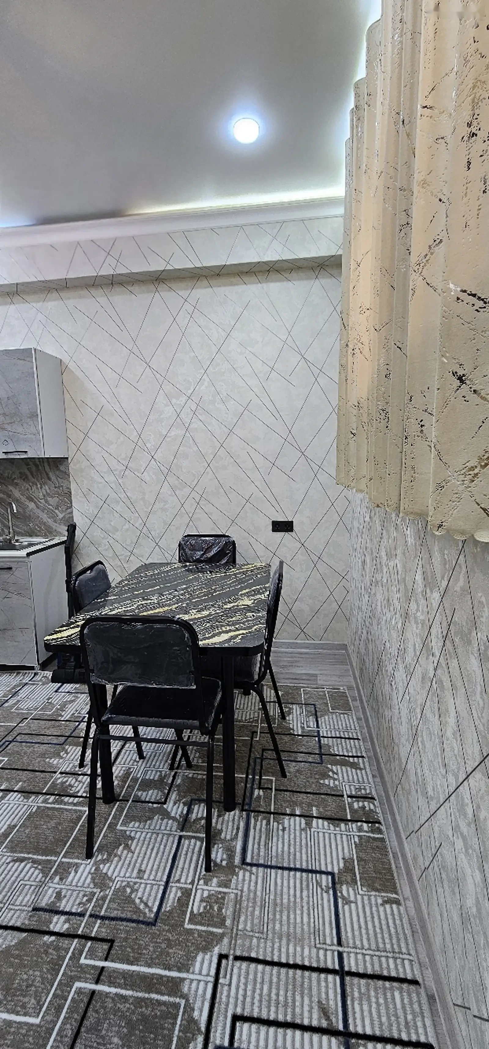 1-комн. квартира, Цокольный этаж, 50 м², 20мкр — фото 8