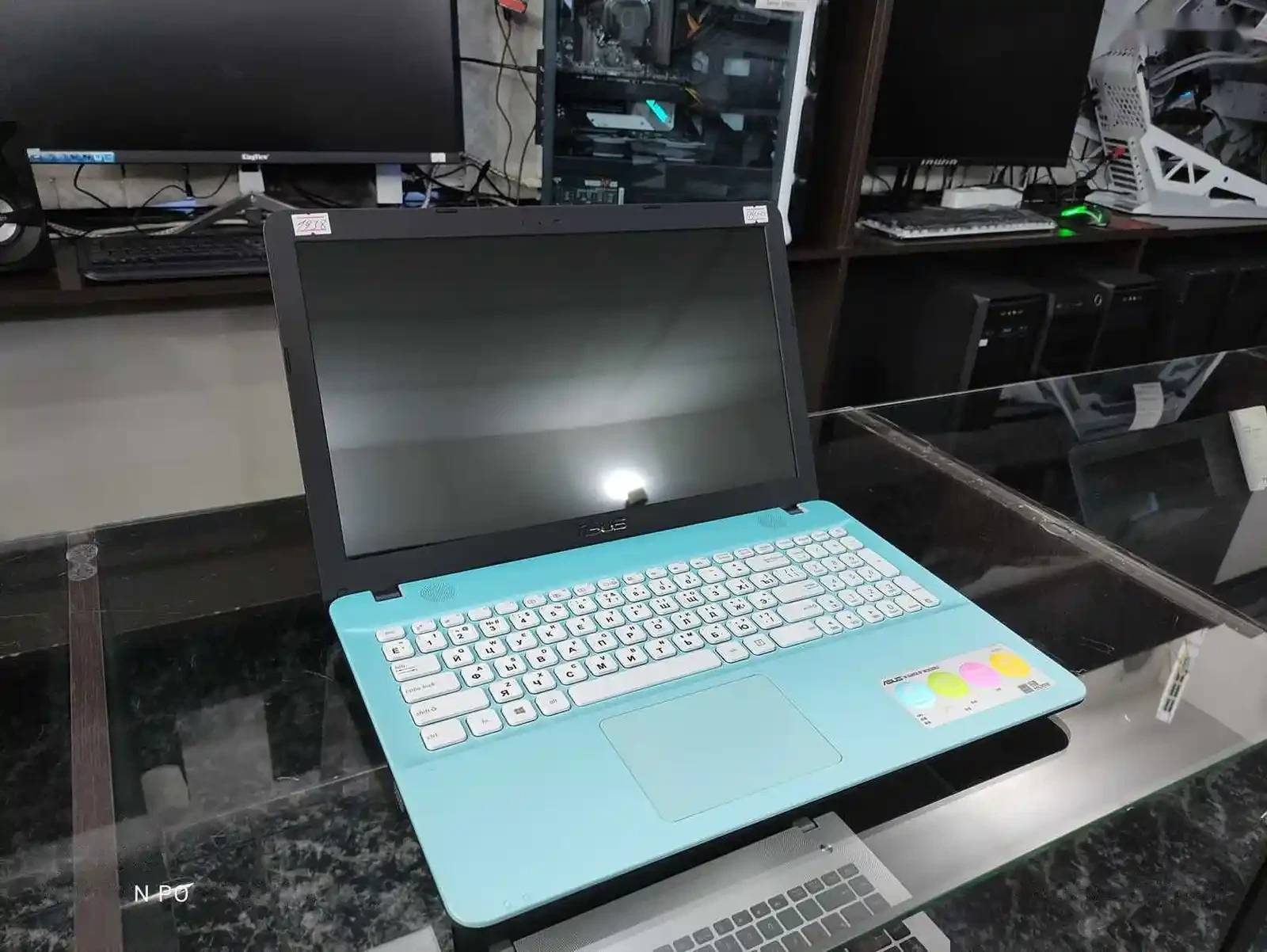 Ноутбук Asus A541U Core i3-6006U / 4GB / 500GB — фото 2