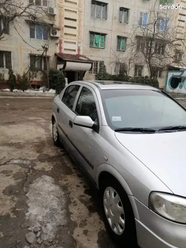 Opel Astra j 1998