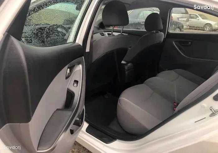 Hyundai Elantra 2014