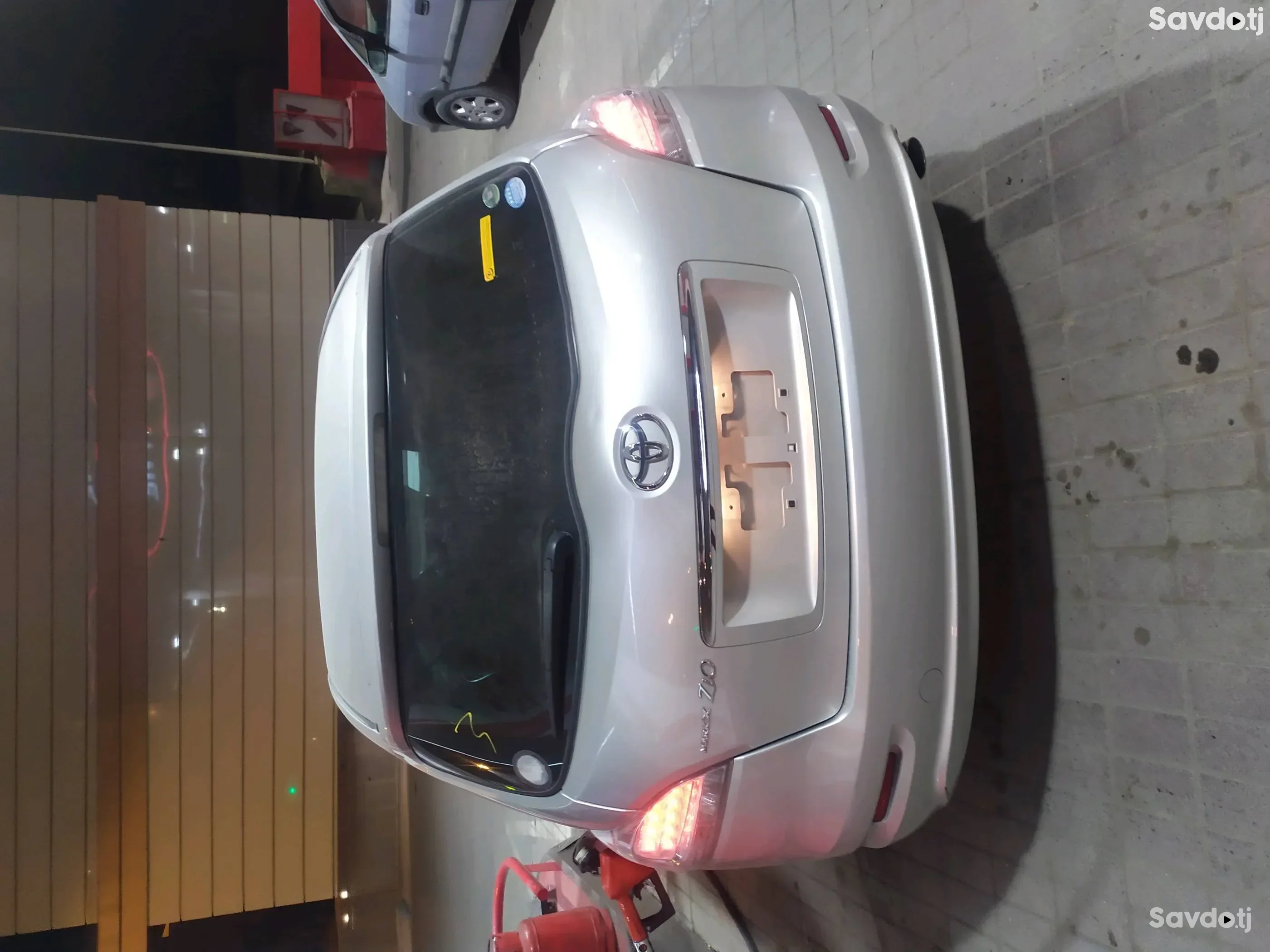 Toyota Mark x 2011
