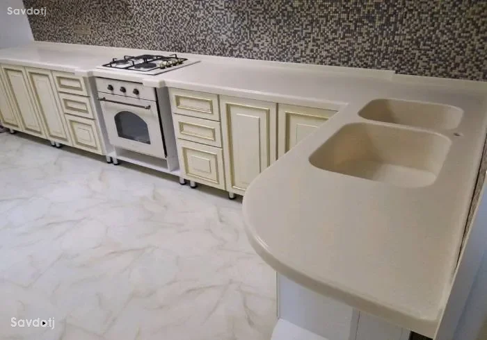 Кухонные гарнитуры 