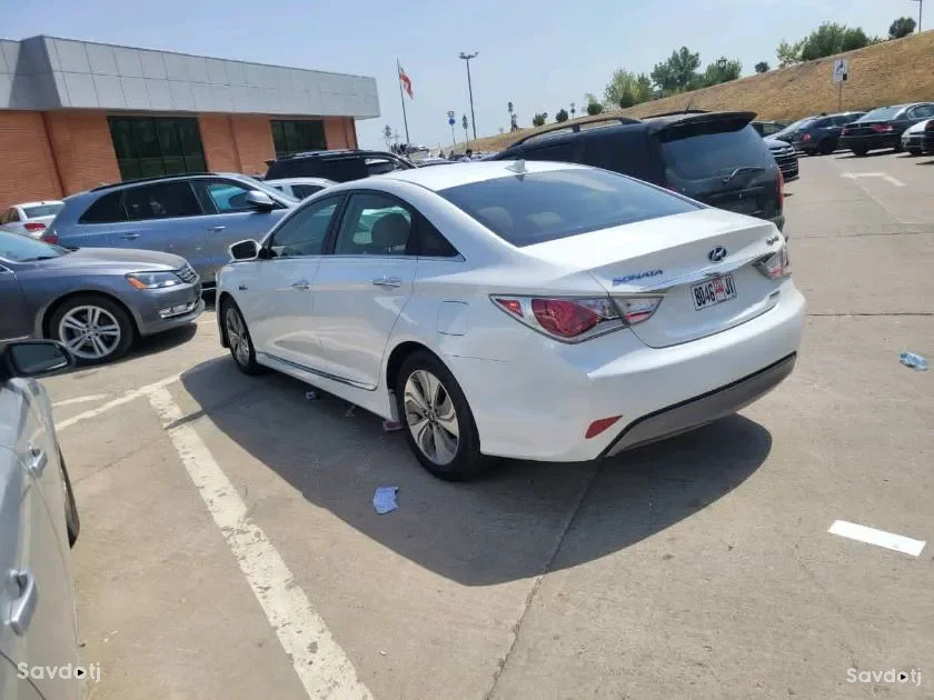 Hyundai Sonata 2013