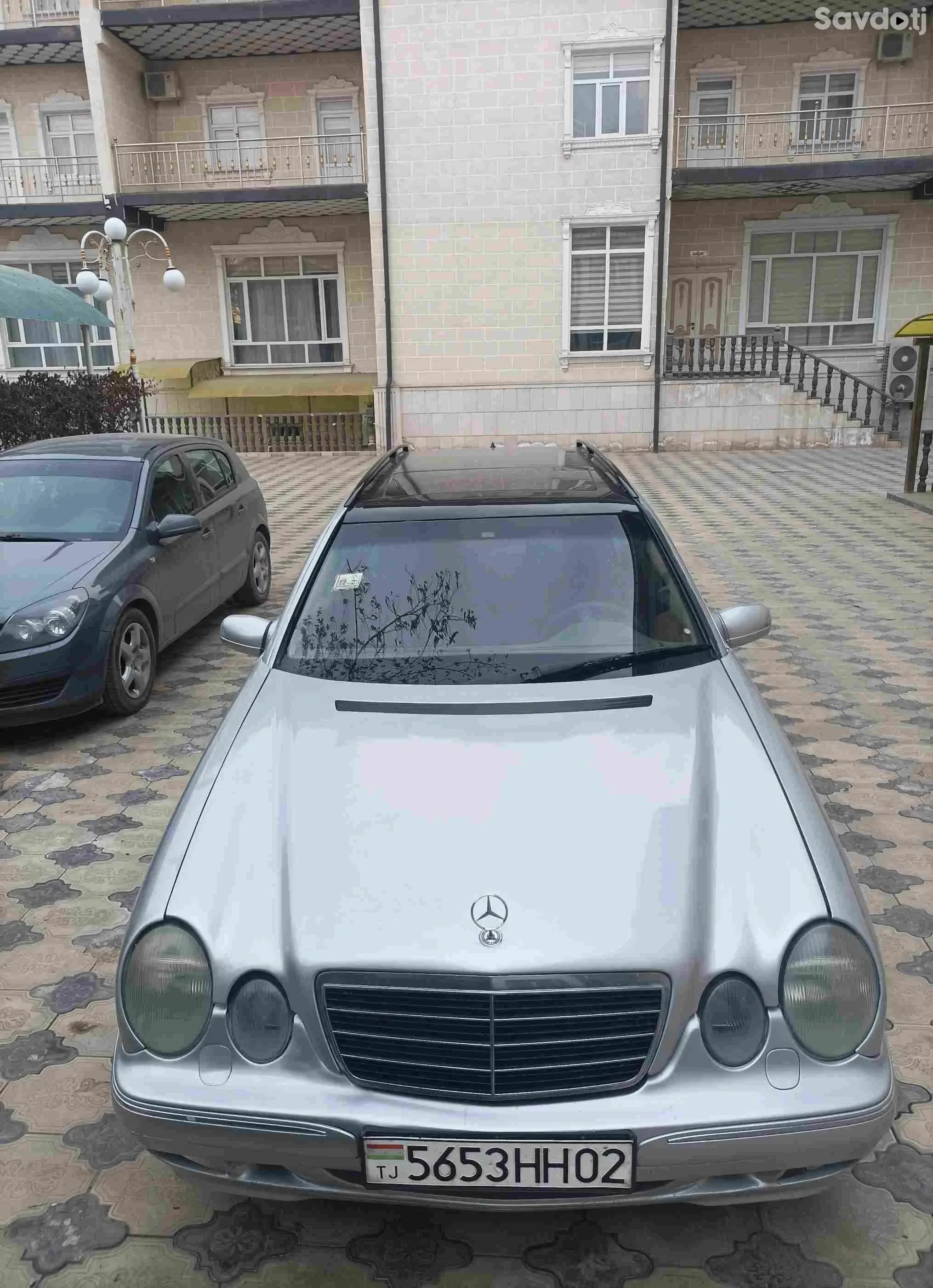 Mercedes-benz E class 2001