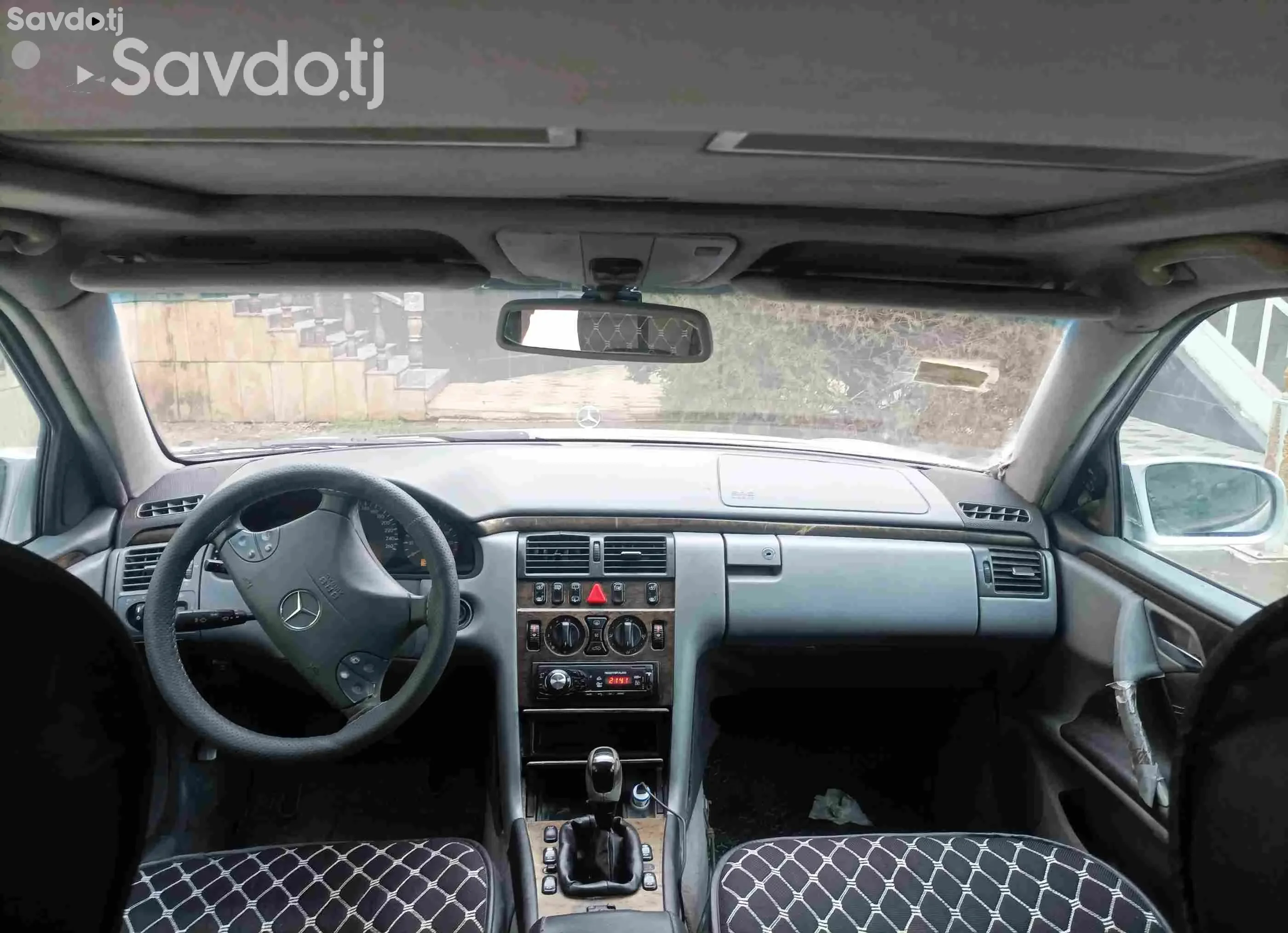 Mercedes-benz E class 2001
