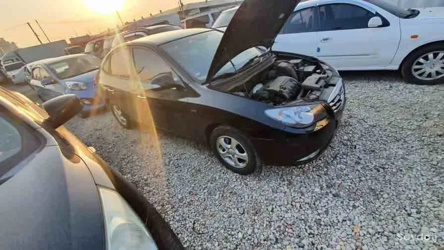 Hyundai Avante 2010