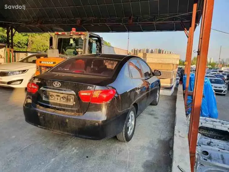 Hyundai Avante 2010