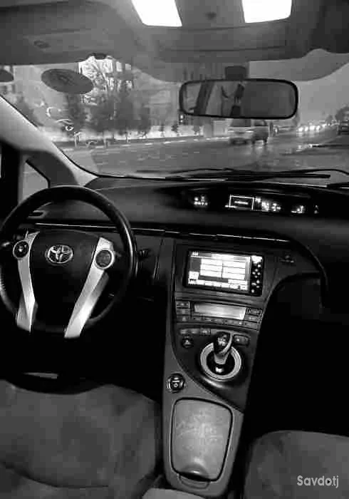Toyota Prius 2011
