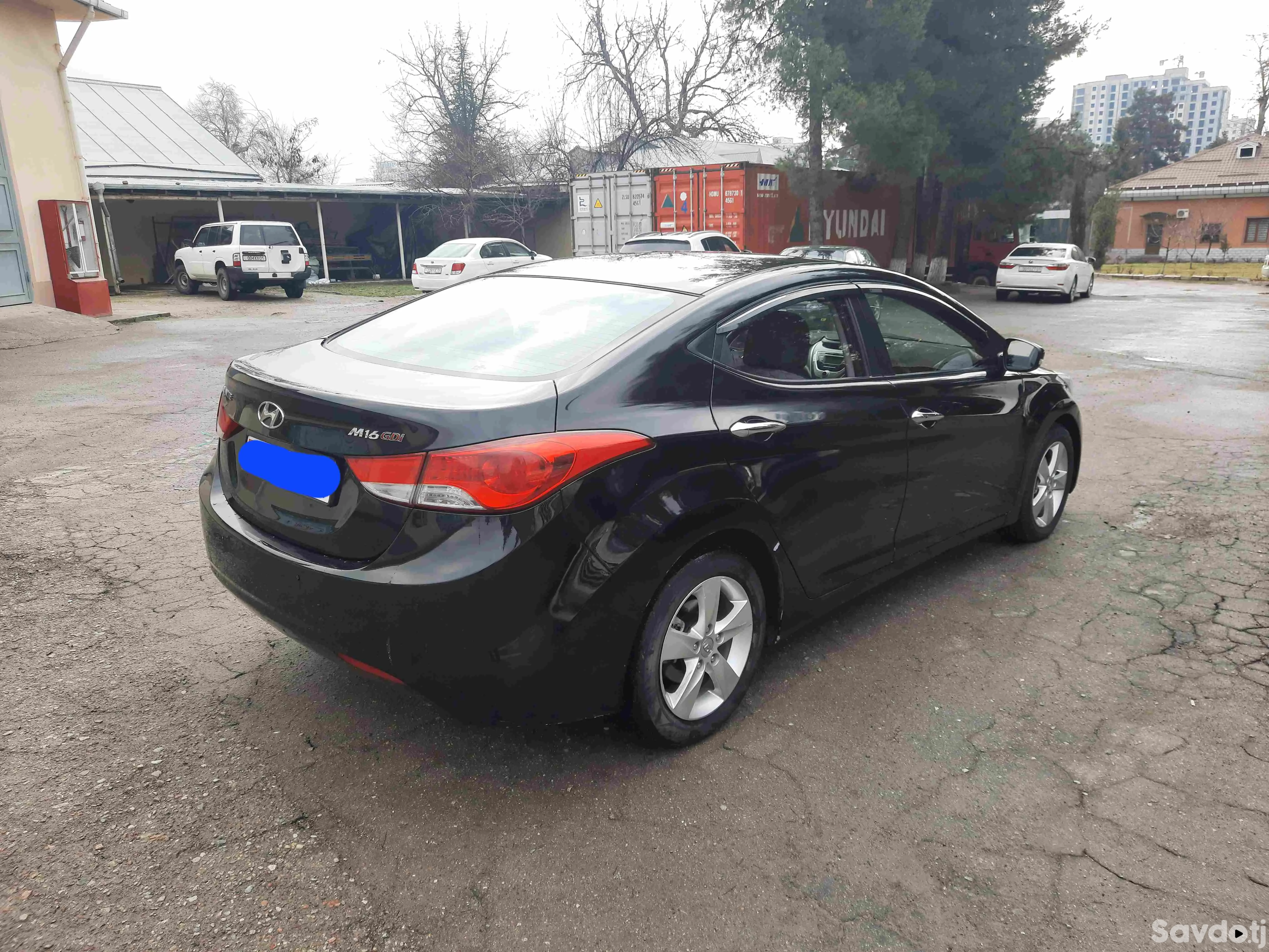 Hyundai Avante 2012