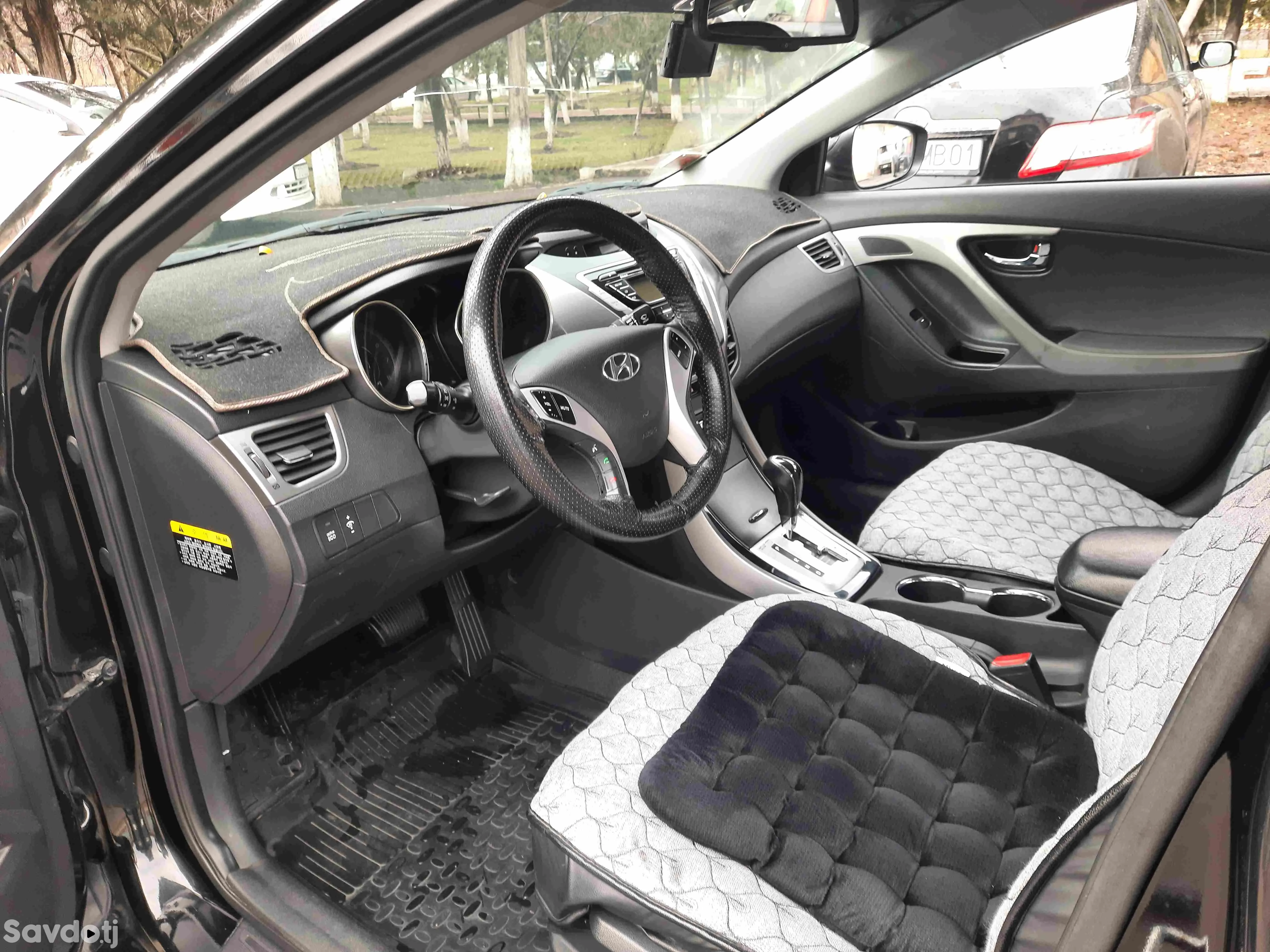 Hyundai Avante 2012