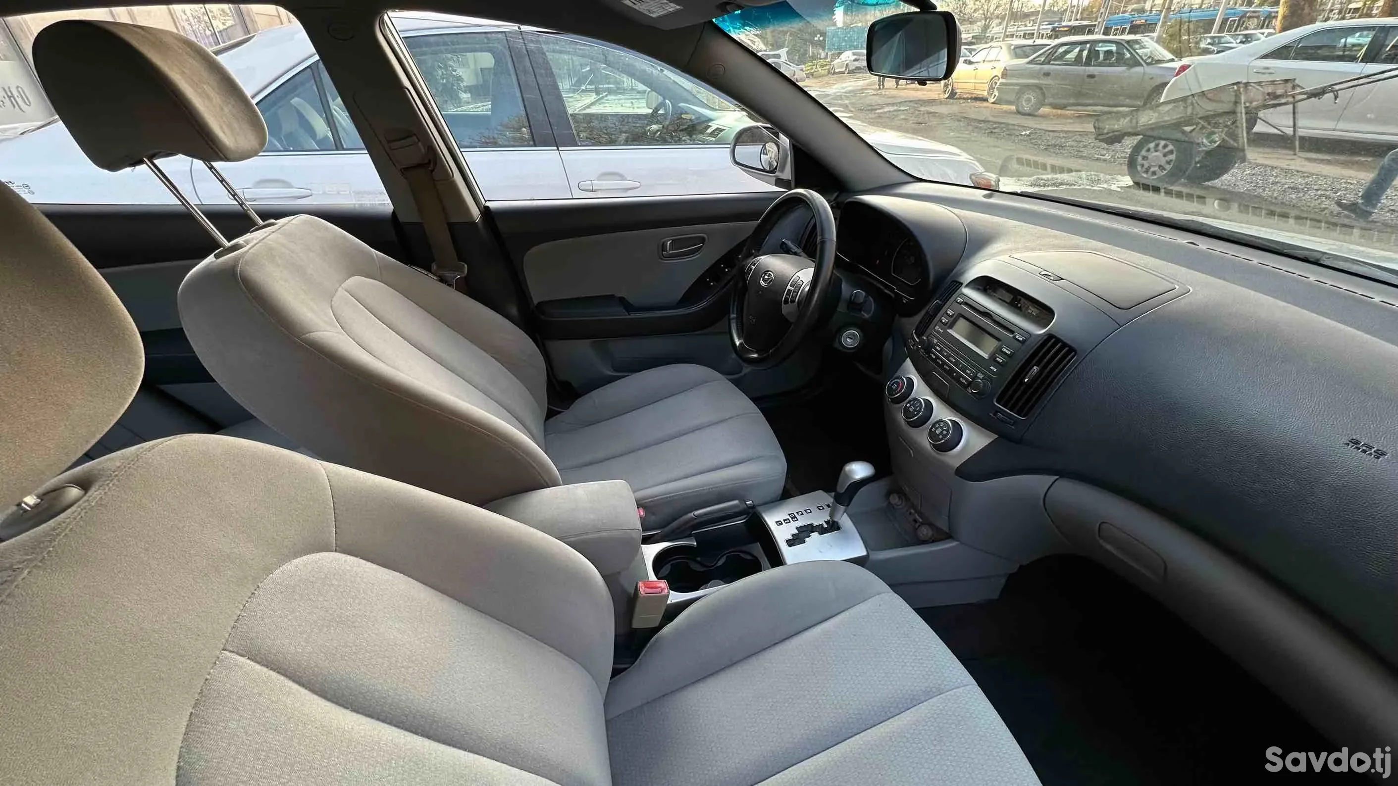 Hyundai Avante 2009