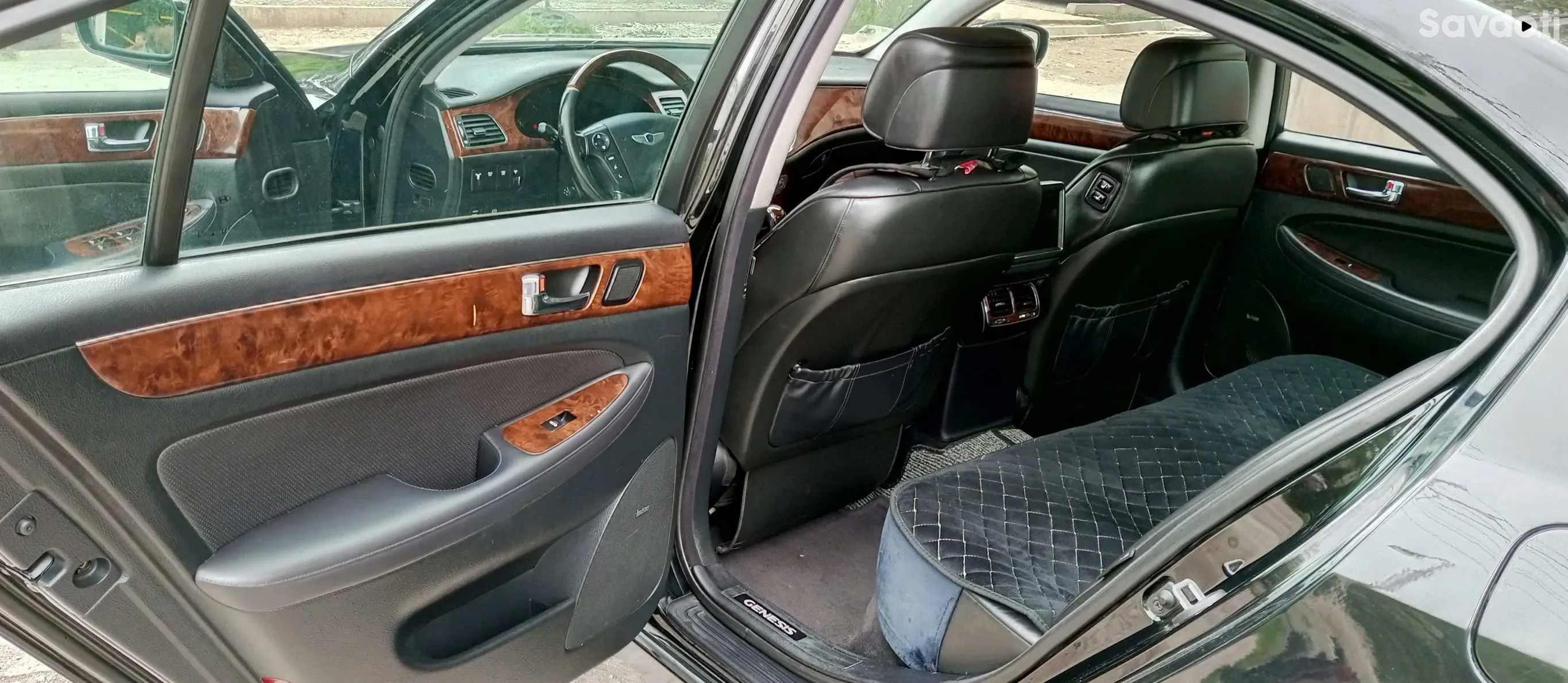 Hyundai Genesis 2008