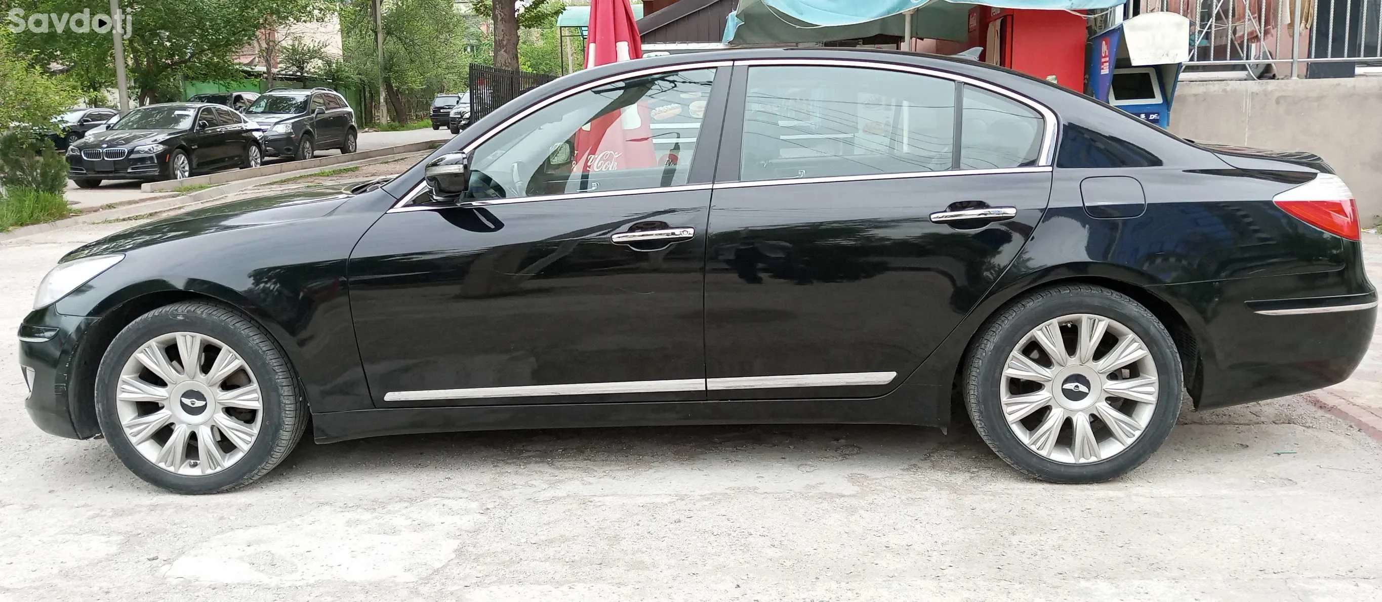 Hyundai Genesis 2008
