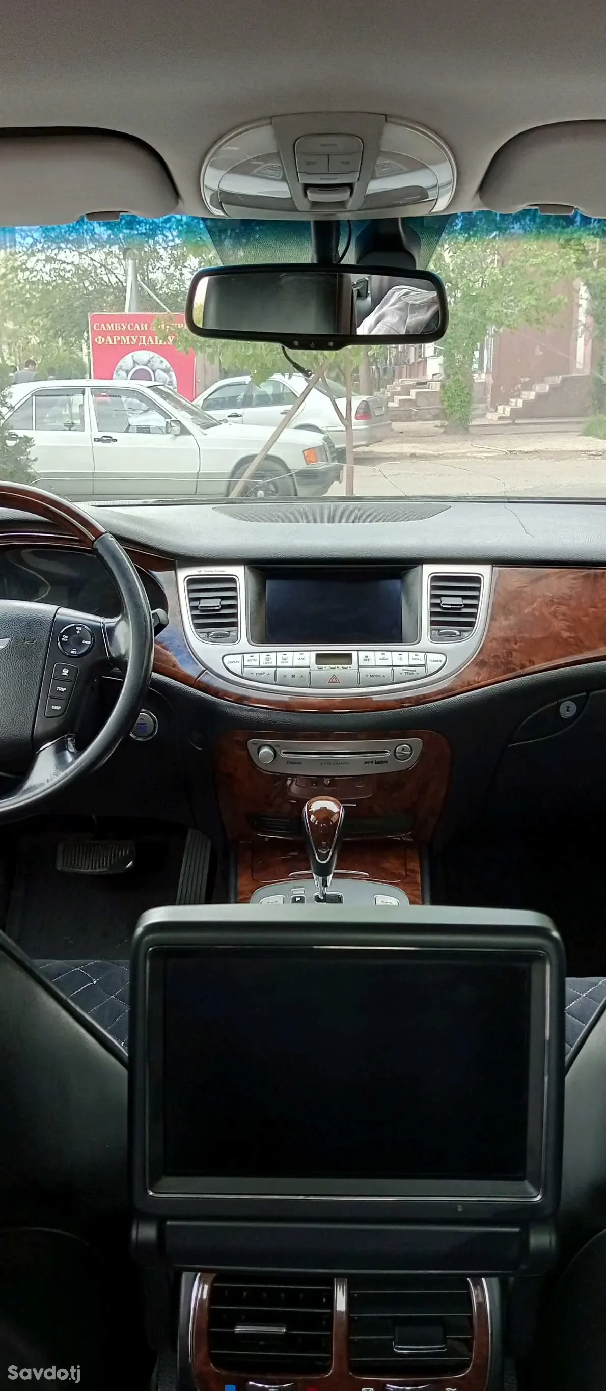 Hyundai Genesis 2008