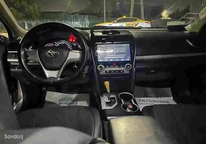 Toyota Camry 2012