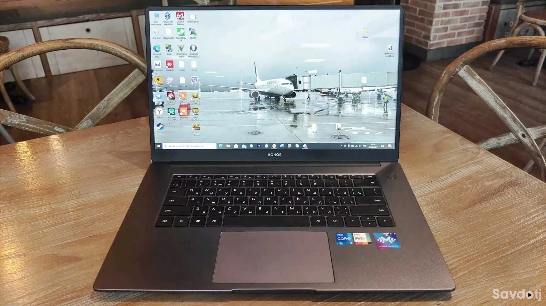Honor MagicBook 15. intel Core i5