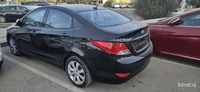 Hyundai Accent 2012