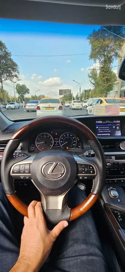 Lexus Es series 2014