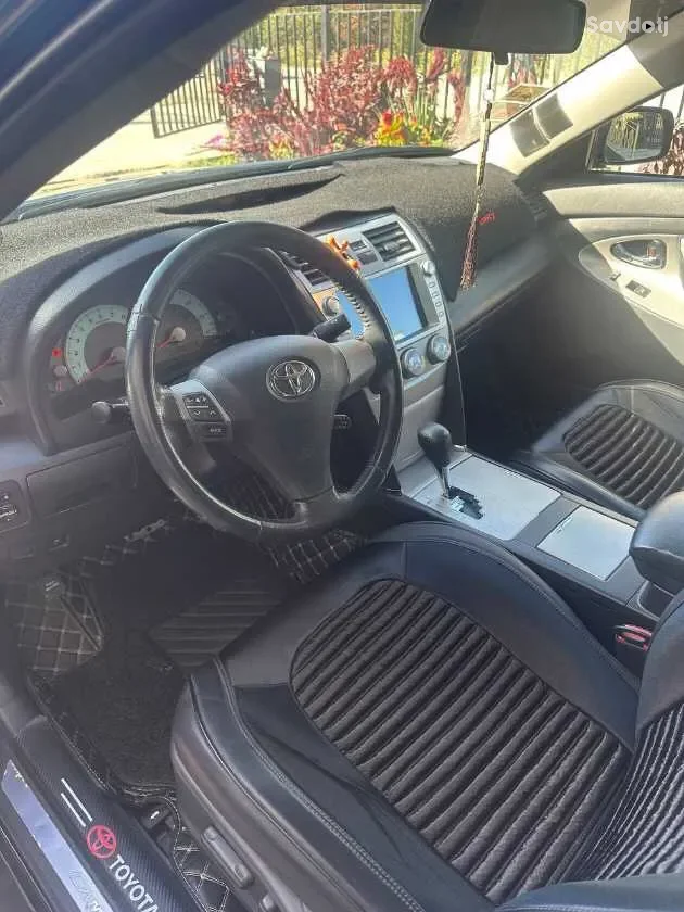 Toyota Camry 2010