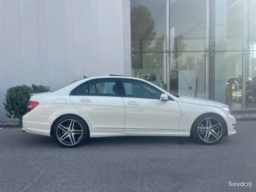 Mercedes-benz C class 2012