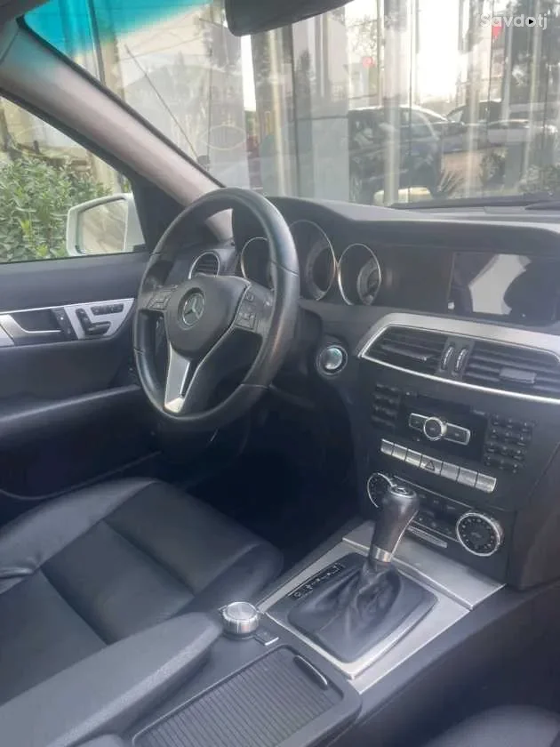 Mercedes-benz C class 2012