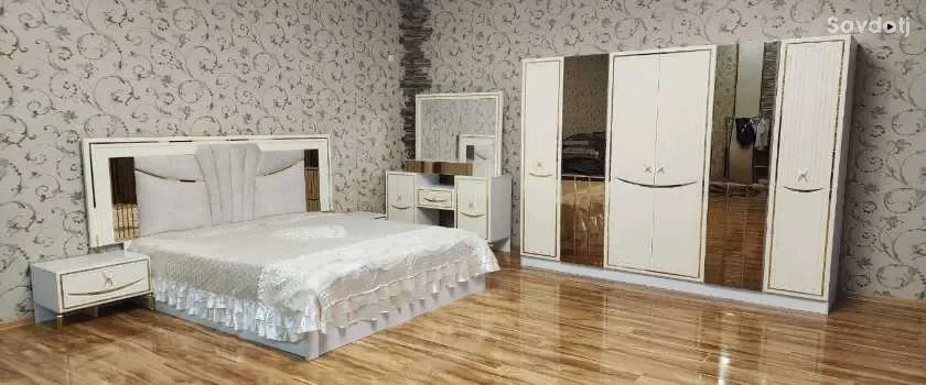 Спальный гарнитур 