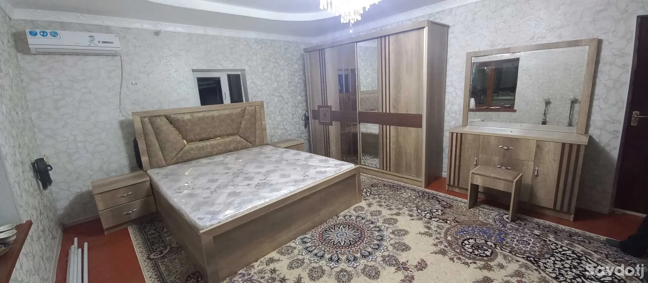 Спальный гарнитур 