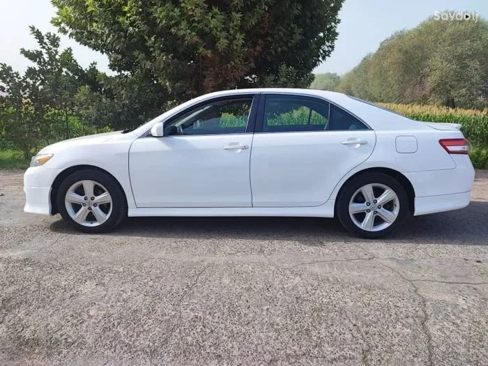 Toyota Camry 2011