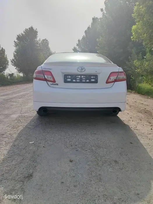 Toyota Camry 2011