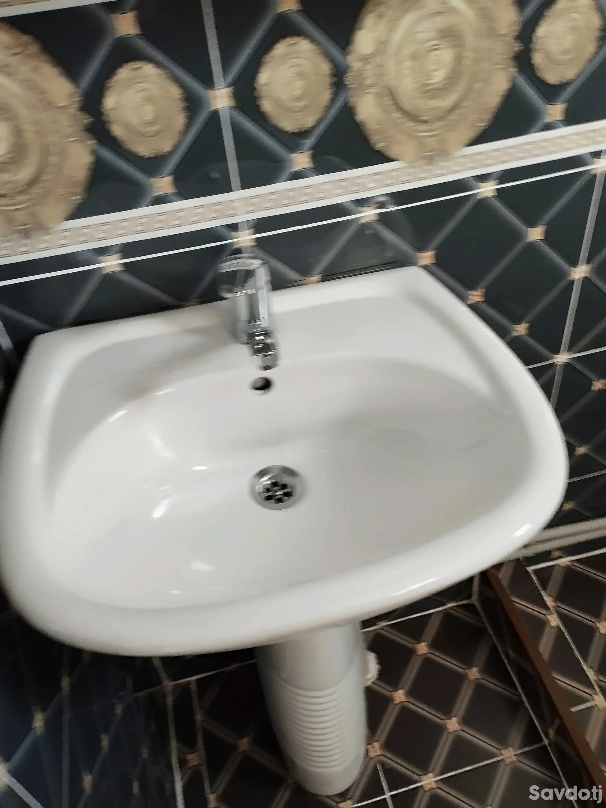 Устокалон