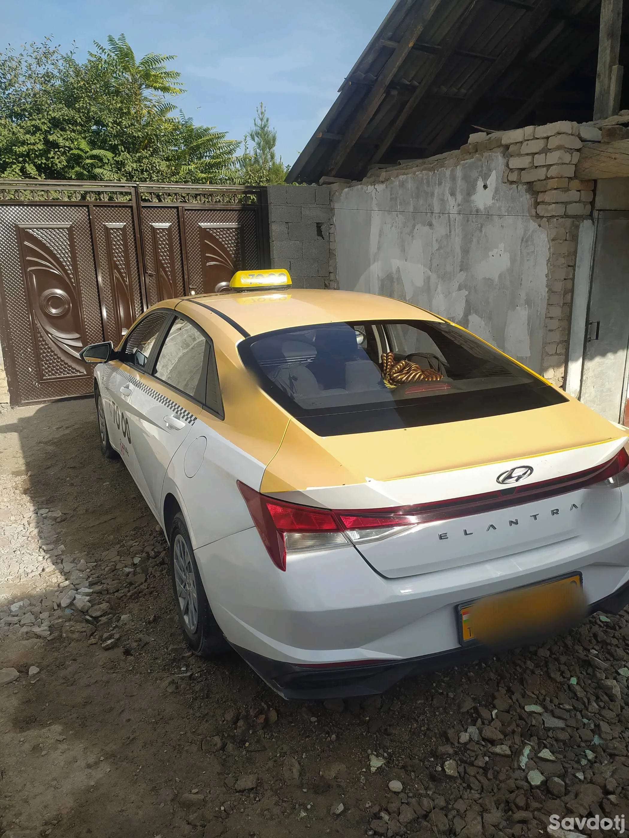Hyundai Elantra 2022