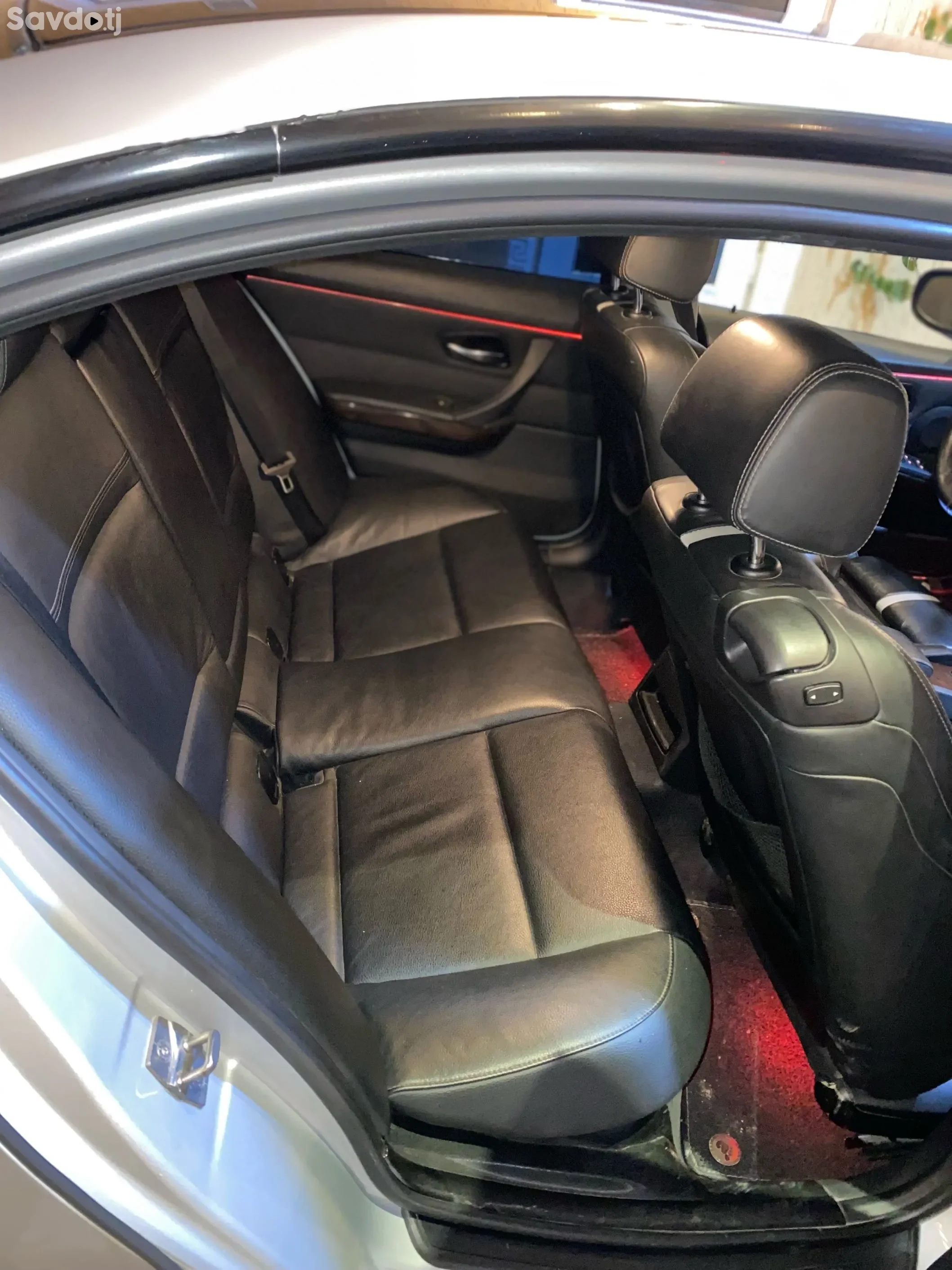 BMW 3 series 2011