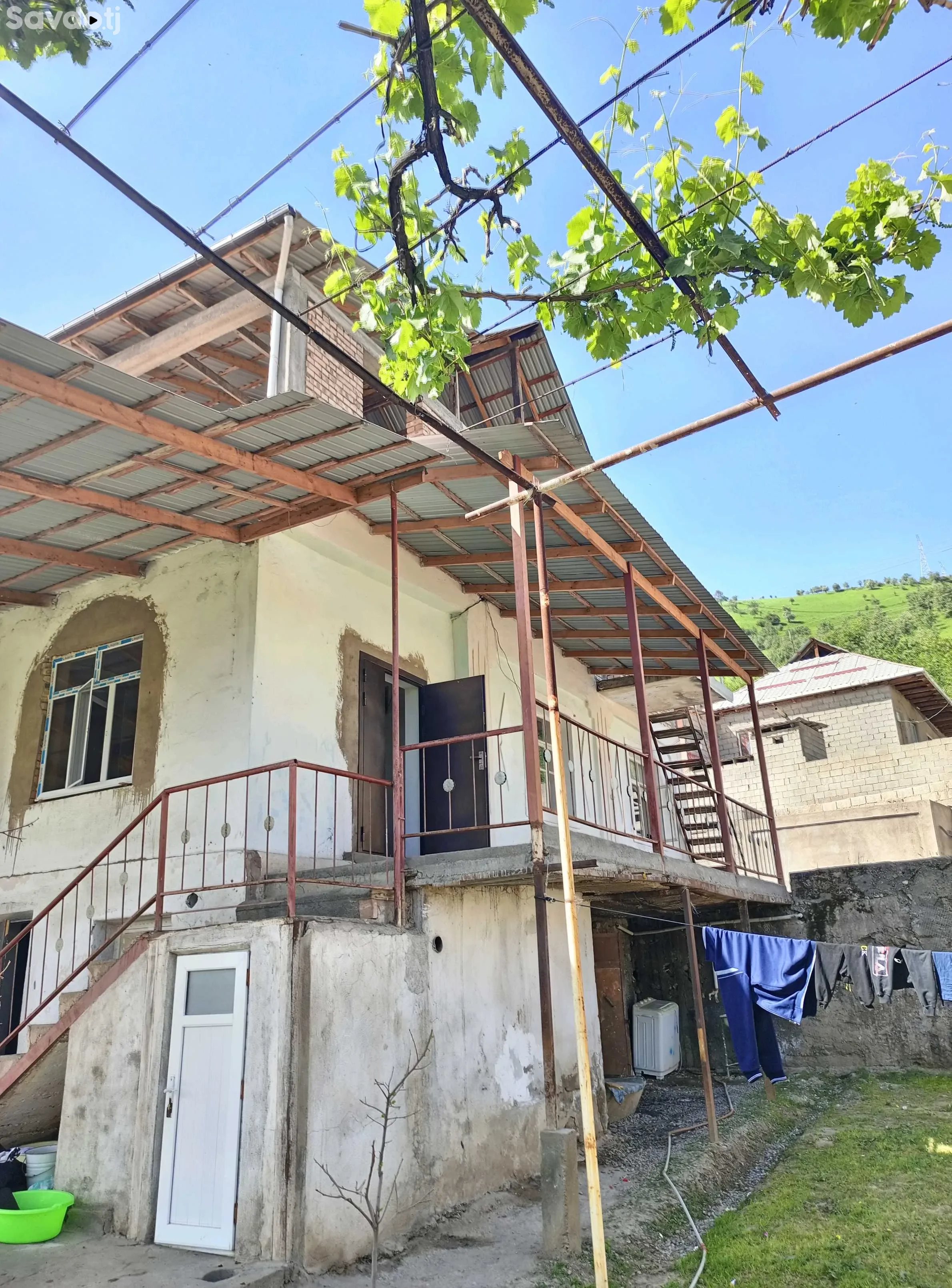 3 этажный, 15-комн. дом, 359 м², 25 соток, Чорбог
