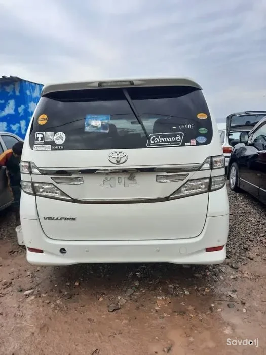 Toyota Alphard 2014