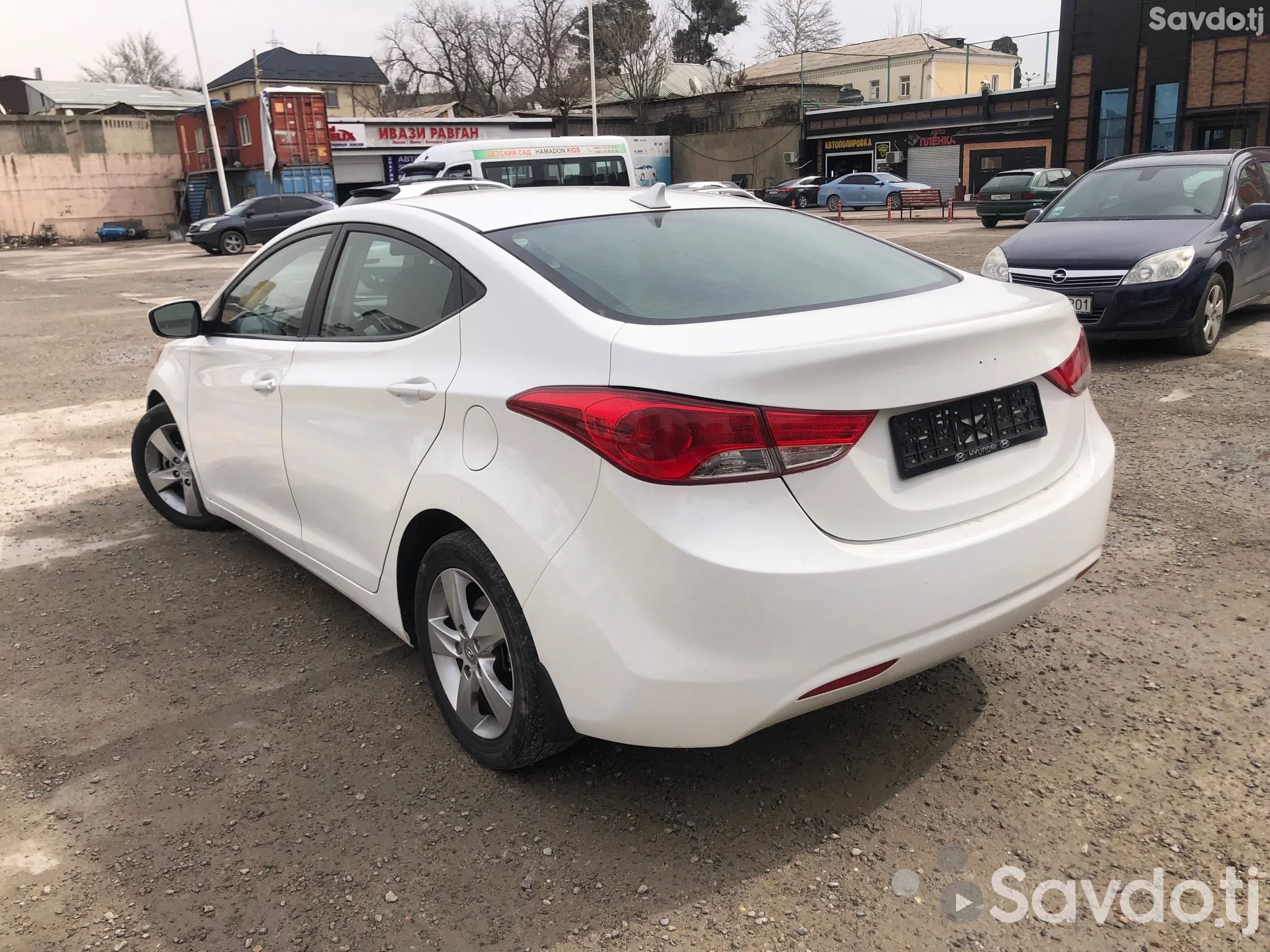 Hyundai Elantra 2013
