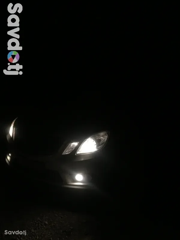 Mercedes-benz E class 2010