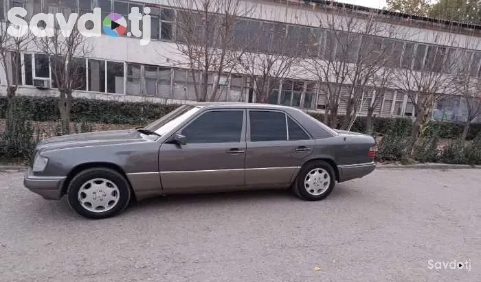 Mercedes-benz E class 1995