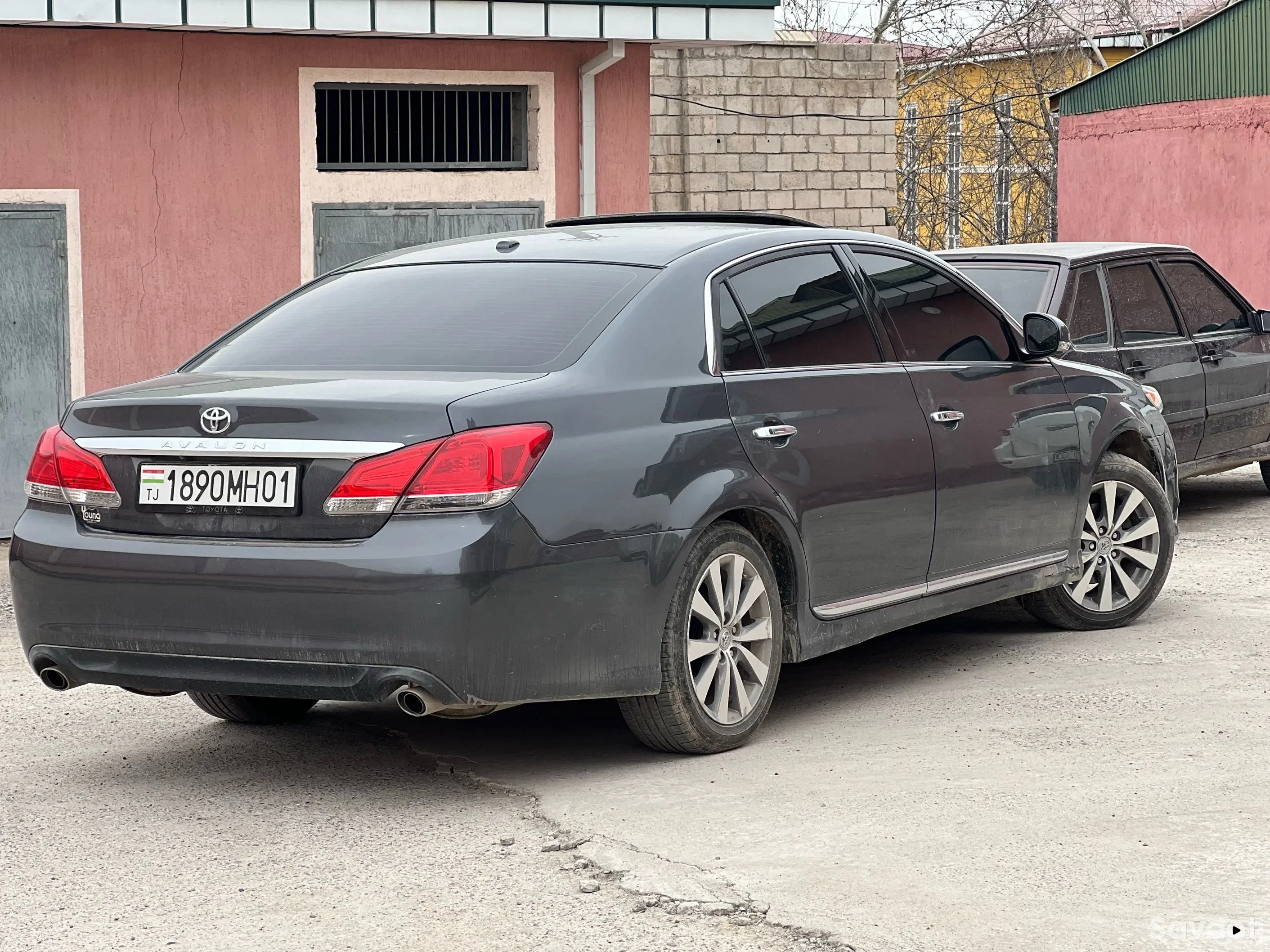 Toyota Avalon 2012