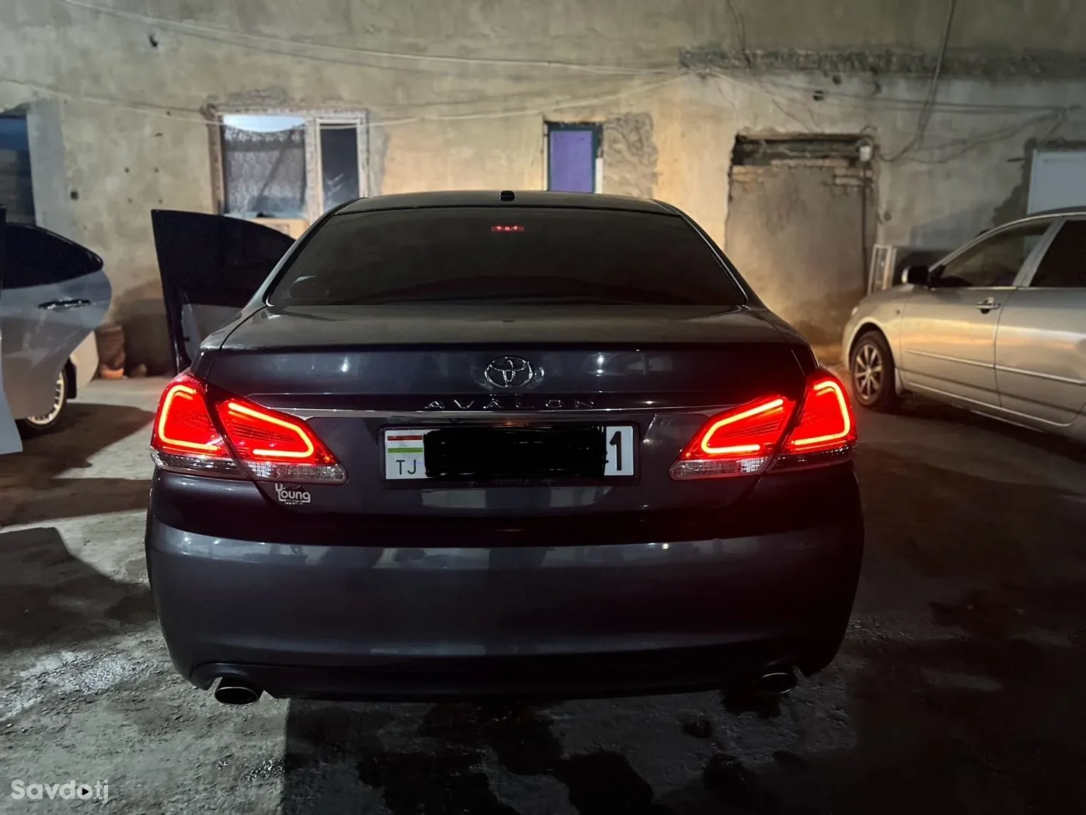 Toyota Avalon 2012